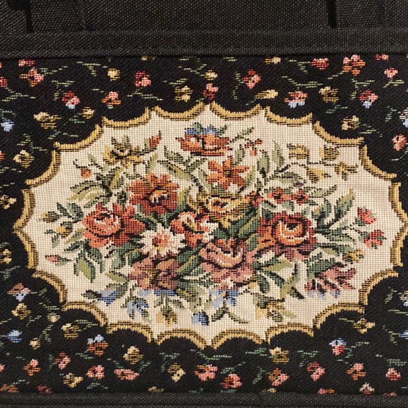 Nice floral pattern iPad bag - Picture 2 of 3